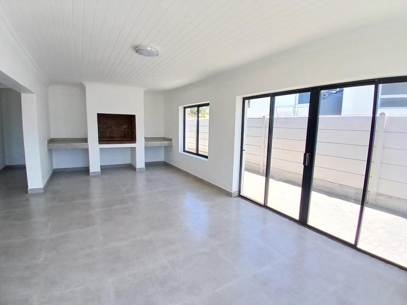 3 Bedroom Property for Sale in Stilbaai Wes Western Cape